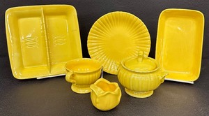 lot 111A image: Vintage Stangl Pottery Bright and Cheery Yellow