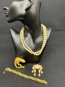 lot 52G image: Vintage Monet Fish Brooch, Monet Faux Pearl Necklace and Vintage Crown Trifari Brooch