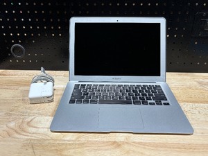 2015 13" Apple MacBook Air