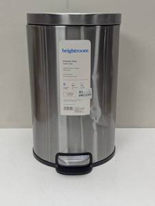 lot 70 image: 12L Round Step Trash Can - Brightroom - Scratch & Dent