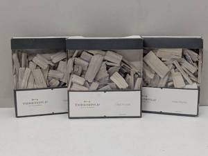 lot 16 image: Set of 3 Wood Chipped Vase Fillers - Beachie