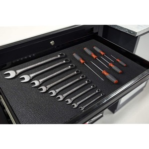 lot 59 image: B&C Toolbox Liner