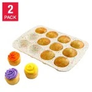 lot 77 image: Trudeau 2 Muffin Pans