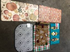 lot 37 image: Lot of Assorted Rugs Various Models and Conditions   Customer Returns See Pictures