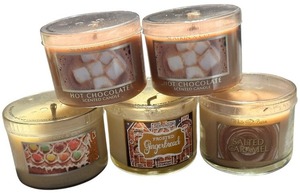 lot 370 image: Slatkin and Co. Mini Votive 1.6oz Candle, Bundle of 5