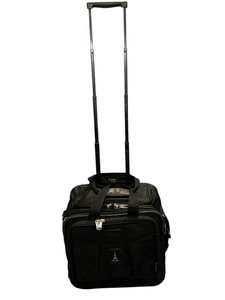 lot 460 image: Travelpro Flight Crew 4 rolling tote
