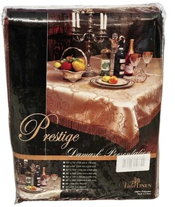 lot 313 image: Vintage 52X70 Prestige Demask Presentation Table 100% Polyester Table Linen