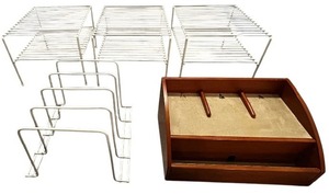 lot 509 image: Organization Wire Shelves and Cell PhoneElectronics Charging Dock Station Bundle