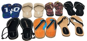 lot 275 image: Womens Size 7-7.5 Mixed Sandals Lot of 7 pairs