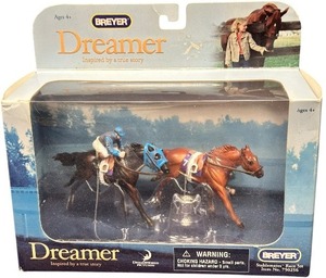 lot 366 image: Breyer Stablemates Dreamer Race Set