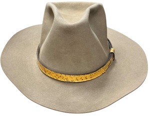 lot 415 image: Vintage Cowboy Hat, Light Brown with Yellow Snake Skin Belt Trim
