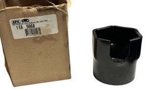 lot 564 image: Truck Tie Rod Socket BRAND NEW