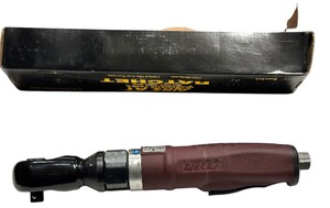 lot 540 image: AirCat 38 Air Ratchet ACR802R BRAND NEW