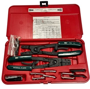 lot 417 image: SK Retaining RIng Pliers Set