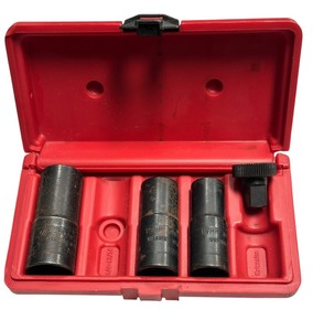 lot 534 image: Matco Tools 5-Piece Wheel Stud Rethread Kit (SFT71226P)