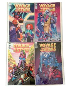 lot 8 image: COMICS  Voyage to the Stars, Lot of 4 comic books