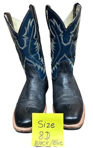 lot 520 image: ACME Two Toned Boots, BlackBlue, Size 8D
