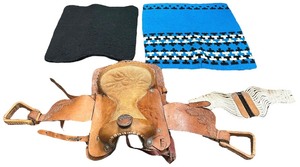 lot 4 image: Beautiful Brown Saddle with Extras