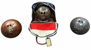 lot 530 image: Bowling Ball Bundle