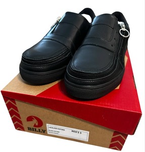 lot 200 image: Billy Footwear Size 9 Black Laceless Oxfords