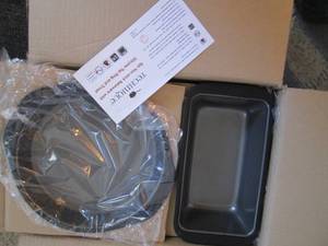 lot 64 image: Brand new non-stick bakeware pans...