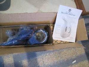 lot 76 image: Joy Mangano My Little Steamer...