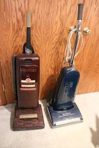 lot 518 image: 2 vacuums one HOOVER and one RICCAR...