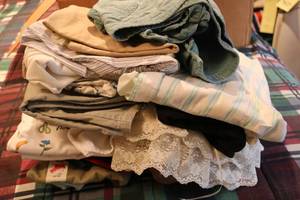 lot 520 image: box of womens and mens clothes si...