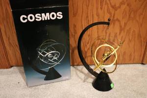 lot 530 image: COSMOS 12in glow mobile in original...