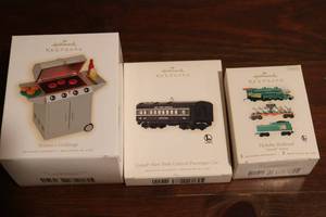 lot 568 image: Hallmark Keepsake ornaments Trains ...