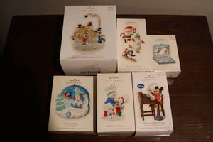lot 571 image: Hallmark Keepsake ornaments Mickey ...