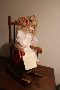 lot 578 image: Vintage Night Before Christmas doll...