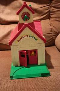 lot 593 image: Vintage kids barn toy...