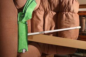 lot 595 image: new in box Starfiber mop with 3 pad...