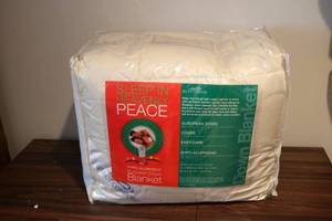 lot 641 image: Brand new King size Hypoallergenic ...