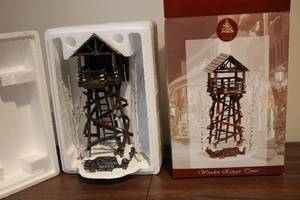lot 644 image: Wooden Ranger Tower decorative piec...