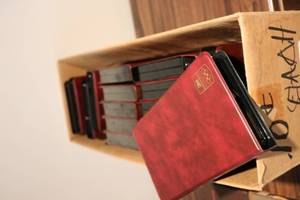 lot 649 image: 17 VCR cases...