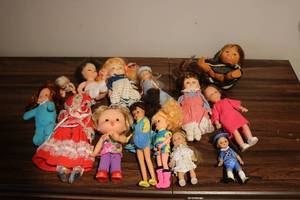 lot 651 image: vintage dolls...