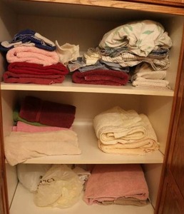 lot 667 image: entire contents of cabinet...