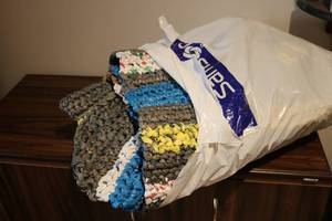 lot 722 image: Plastic bag rug handmade...