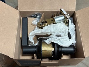 lot 88 image: Schlage Matte Black Hall & Closet Locking Door Handles Quantity of 8