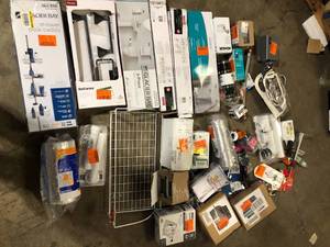 lot 36 image: Lot of Assorted Bathroom and Plumbing Items Various Models and Conditions Customer Returns See Pictures