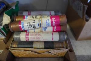 lot 38 image: 8 - TRS 50 - 60 Amp Fuses