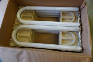 lot 57 image: 8 - Philips Brand Model FB40C6 U-Shaped Fluorescent Lamps