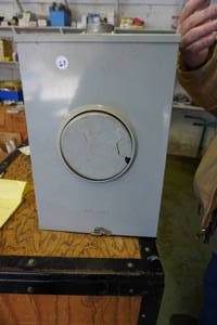 lot 63 image: Millbank Brand 200 Amp Bypass Meter Socket Box