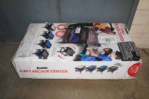 lot 8 image: Franklin 4-In-1 Arcade Center