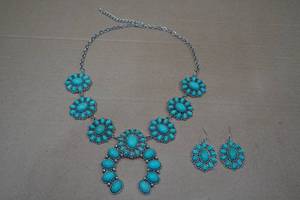 lot 104 image: Navajo Style Turquoise Squash Blossom Necklace and Earrings