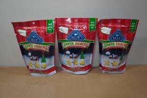 lot 121 image: 3 Blue Buffalo Crunchy Dog Biscuits