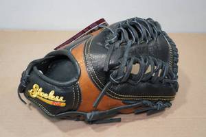 lot 149 image: Shoeless Joe Pro Select 13 First Base Glove - Left Hand Catch