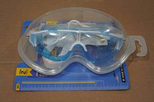 lot 160 image: Cressi Baloo Kids Mask